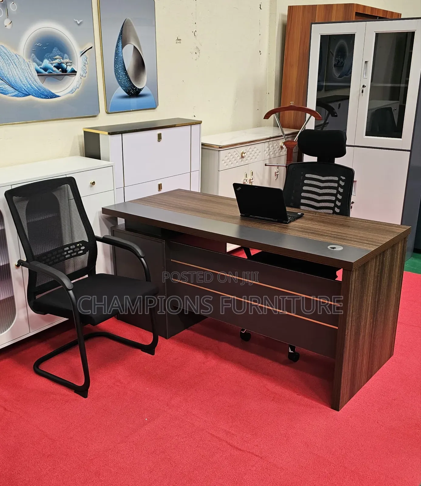 Cantilever Office Visitor's Chair
