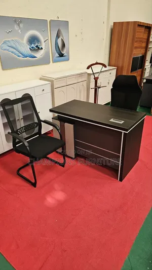 Cantilever Office Visitor's Chair