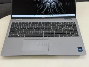 Laptop Dell Precision 3580 16GB Intel Core i7 SSD 512GB