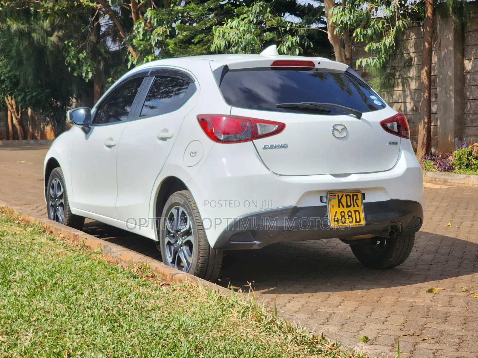 Mazda Demio 2017 White