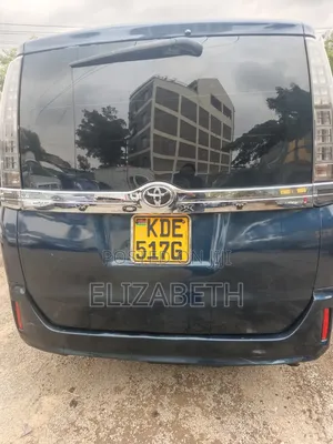 Toyota Voxy SV Premium 2014 Black