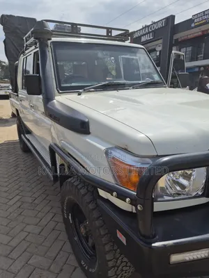 Toyota Land Cruiser 2016 Pearl