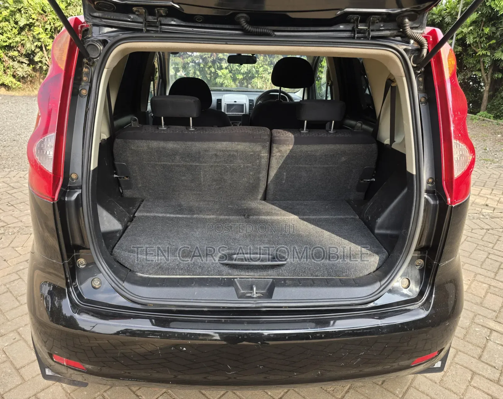 Nissan Note 2010 Black
