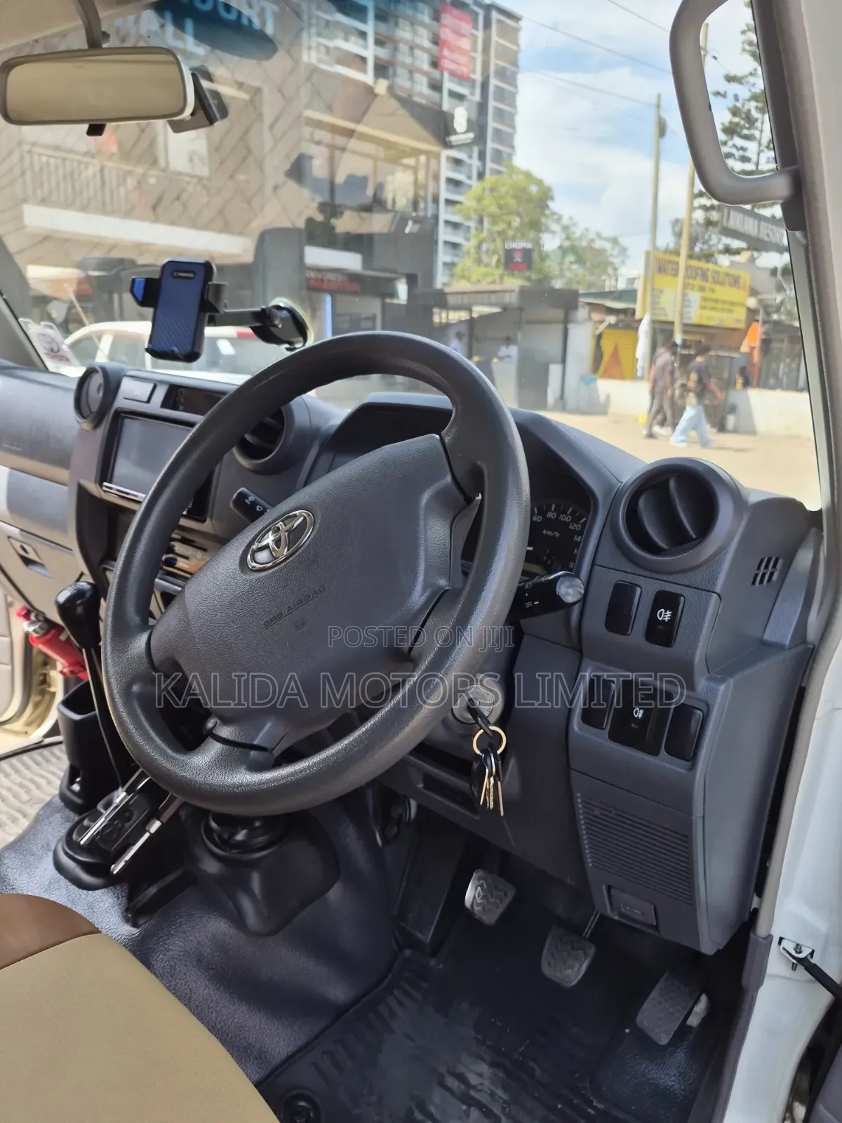 Toyota Land Cruiser 2016 Pearl