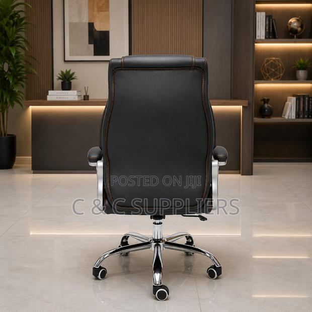 High Back Leather Ceo's Chair - thumbnail 3