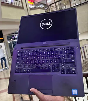 Laptop Dell Inspiron 13 7300 16GB Intel Core i7 SSD 512GB