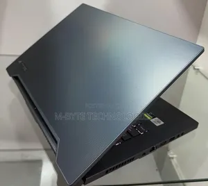 Laptop Asus ROG Zephyrus M15 GU502LU 16GB Intel Core i7 SSD 512GB