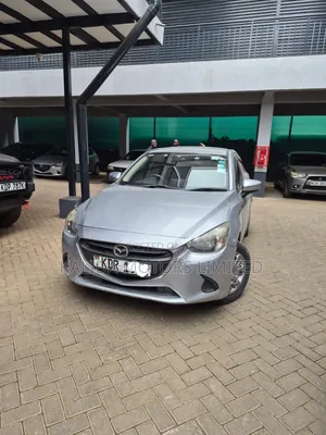 Mazda Demio 2018 Silver
