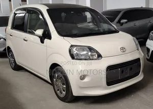 Toyota Passo 2020 White