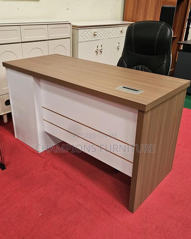 1.4m Modern Office Desk