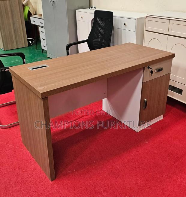 1.4m Modern Office Desk - thumbnail 2