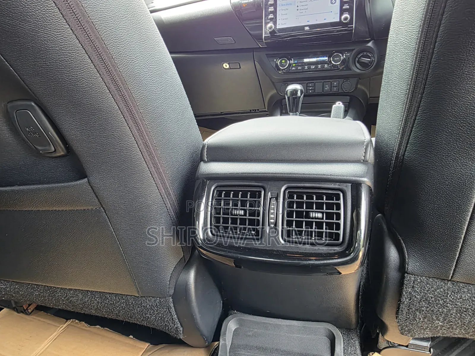 Toyota Hilux 2020 Gray