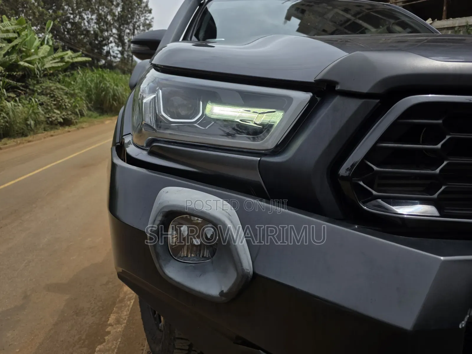 Toyota Hilux 2020 Gray
