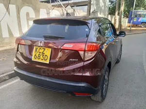 Honda Vezel 2014 Maroon