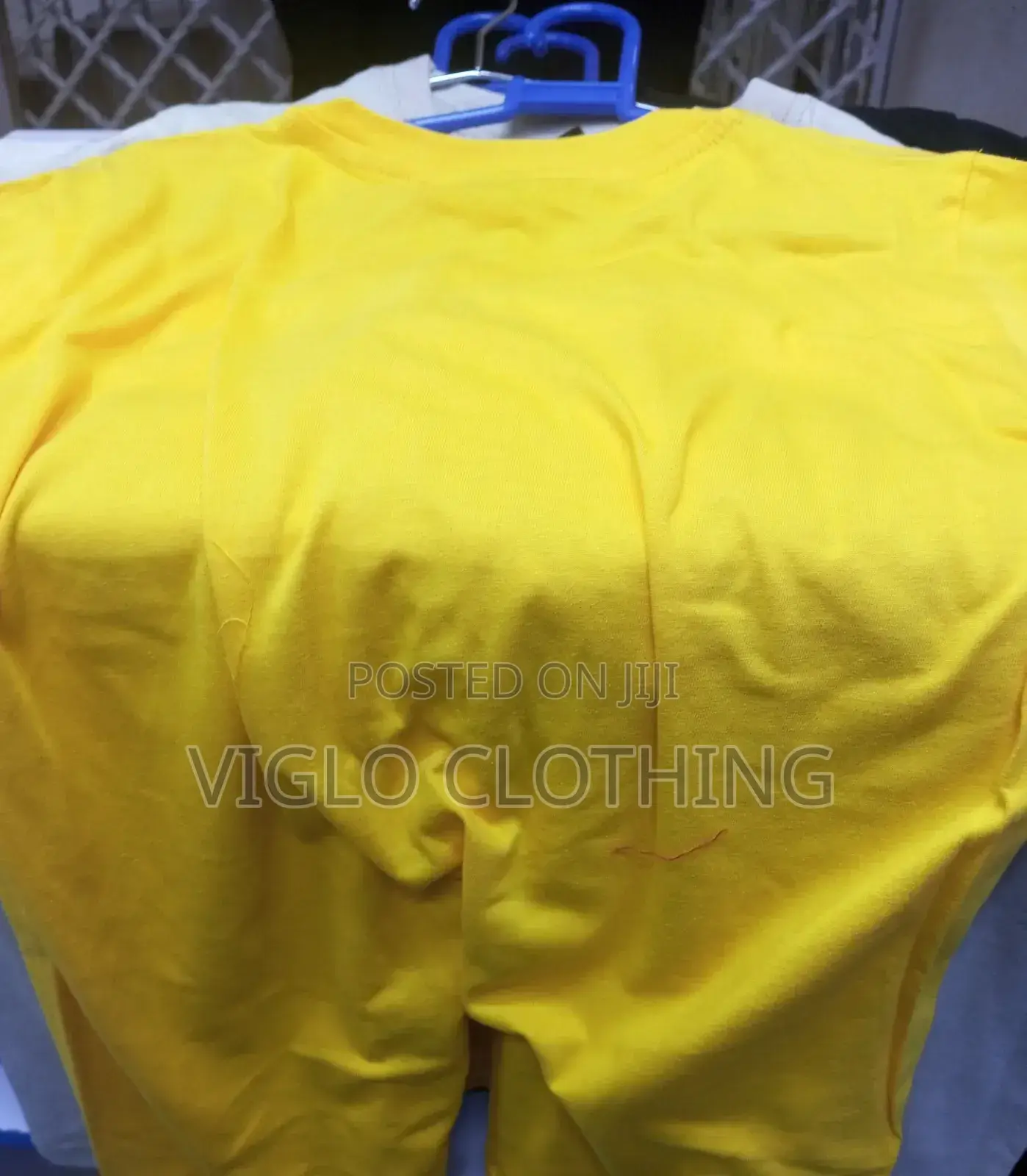 Yellow Roundnecks