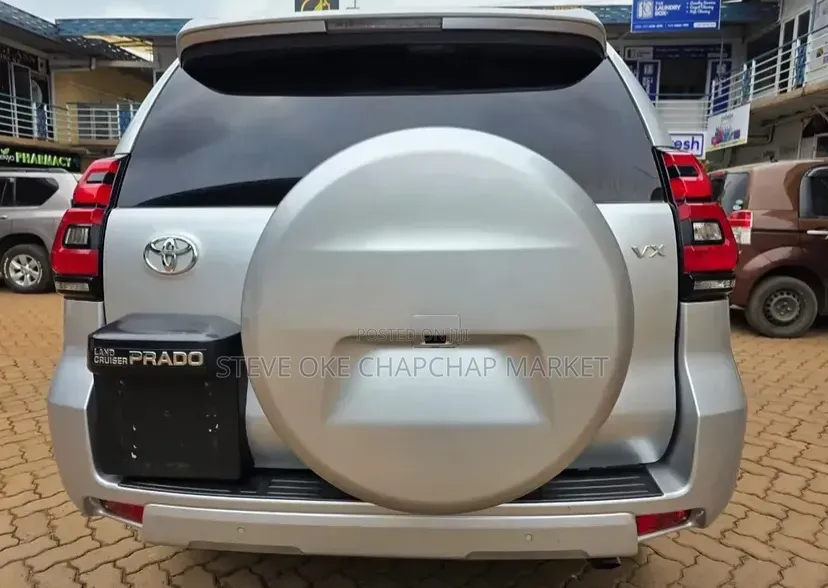 Toyota Land Cruiser Prado 3.0 190hp 2018 Silver