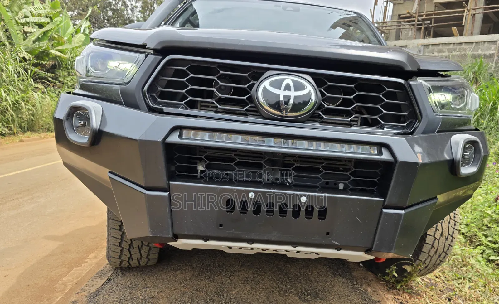 Toyota Hilux 2020 Gray