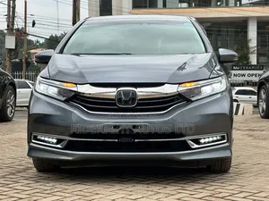 Honda Fit Shuttle 2019 Gray