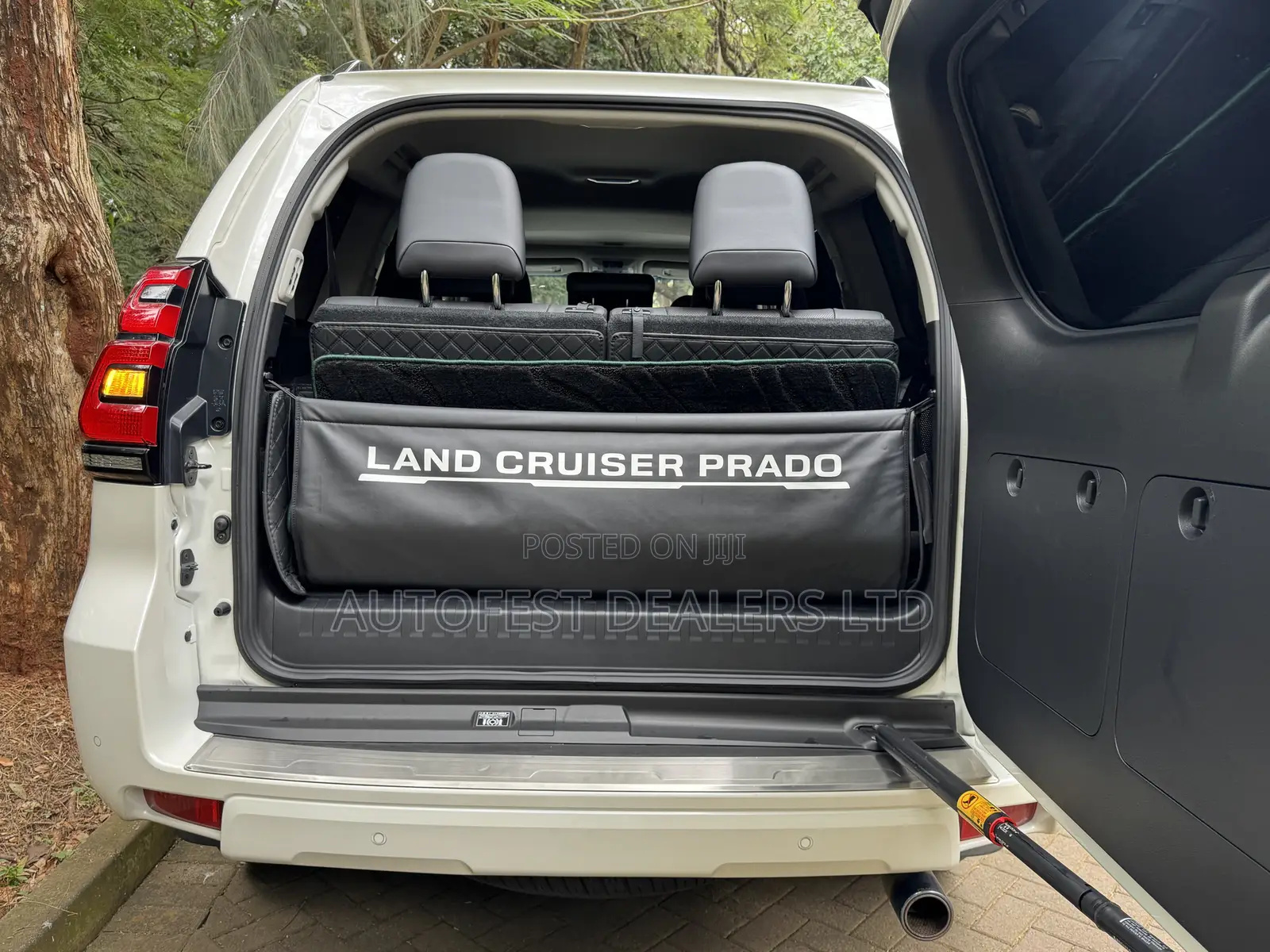 Toyota Land Cruiser Prado 2.7 2021 White