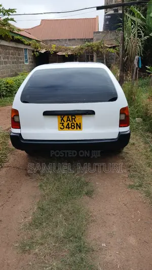Toyota Corolla G-Touring 1996 White
