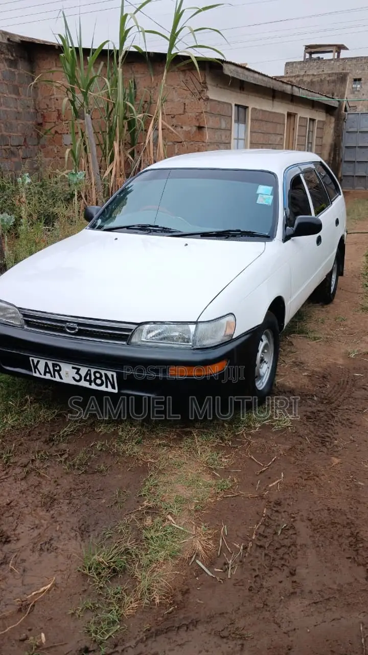 Toyota Corolla G-Touring 1996 White