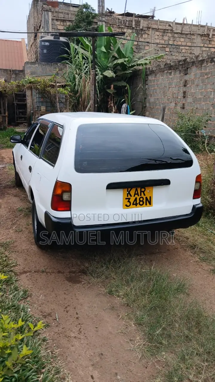 Toyota Corolla G-Touring 1996 White