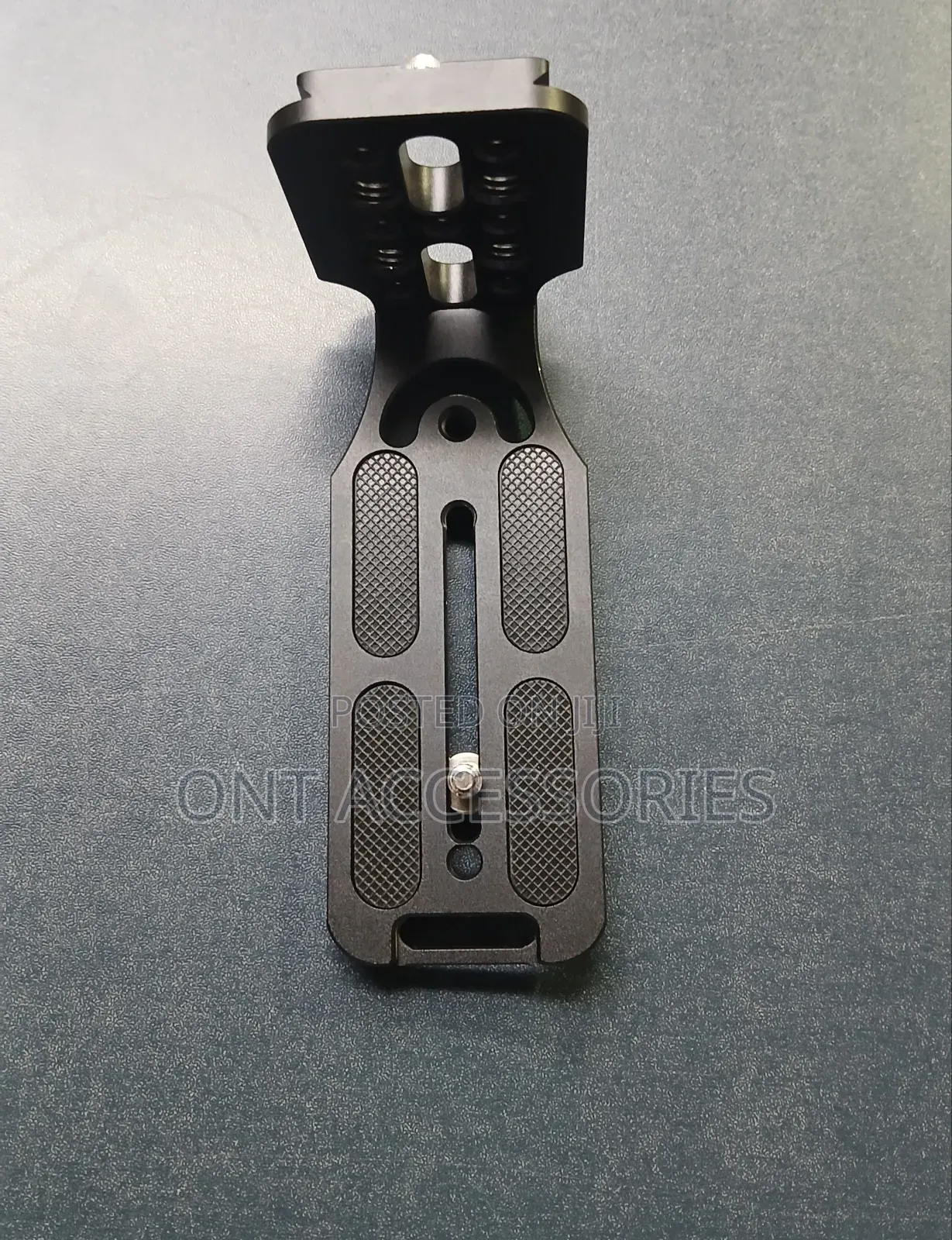 Universal L- Bracket