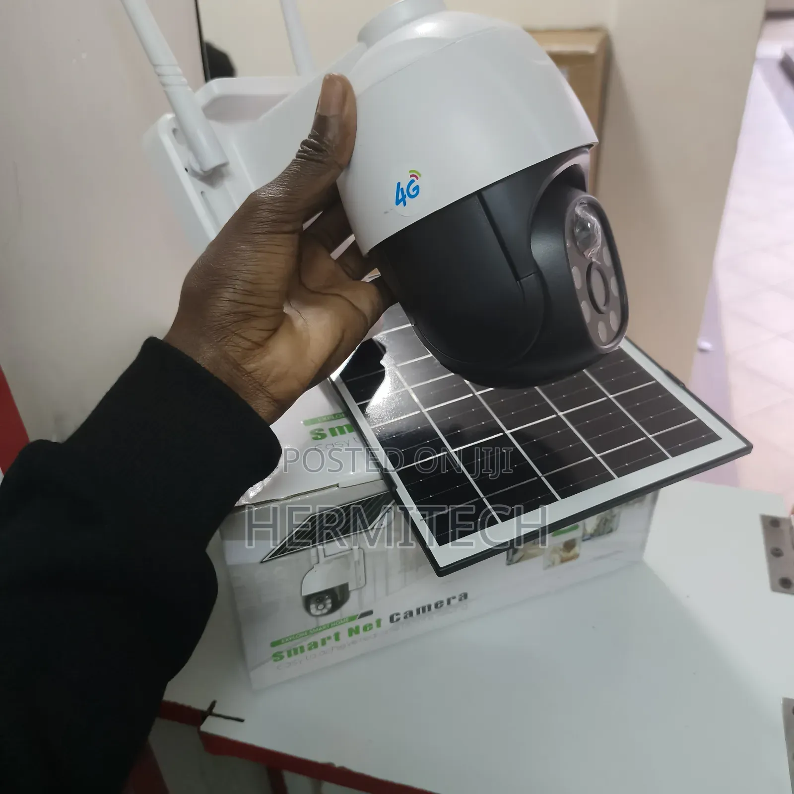 Solar Powered Outdoor Surveillance Camera 4g Enabled CCTV Phone Link
