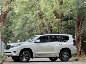 Toyota Land Cruiser Prado 2.7 2021 White