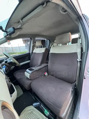 Toyota Passo 2015