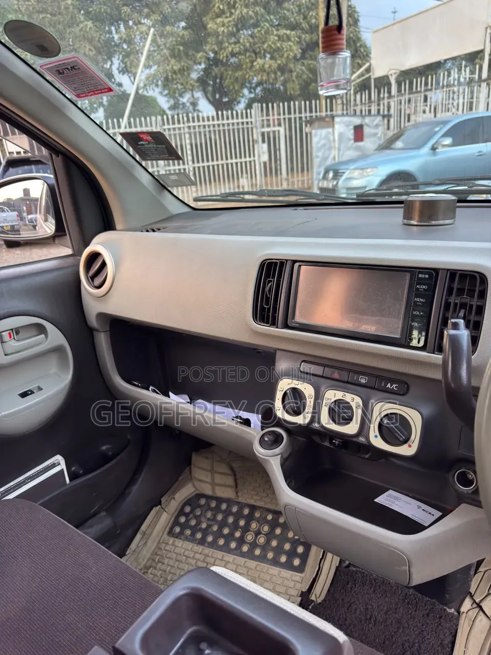 Toyota Passo 2015