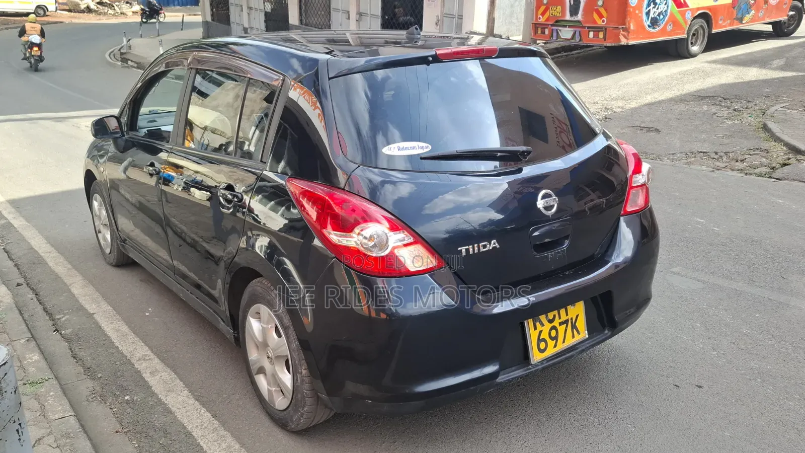 Nissan Tiida 2009 Black
