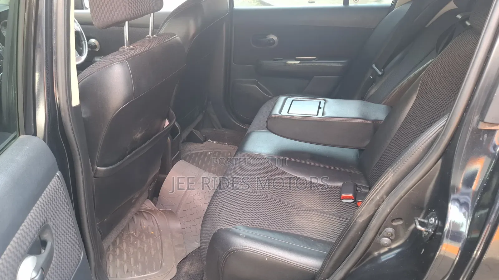 Nissan Tiida 2009 Black