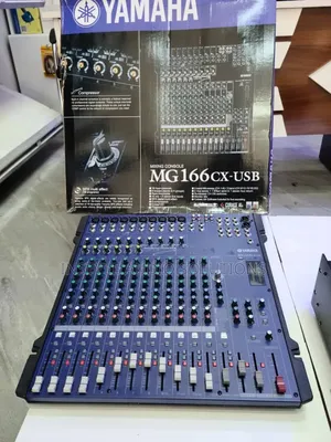 Mg16xu Yamaha Professional Plain Mixer