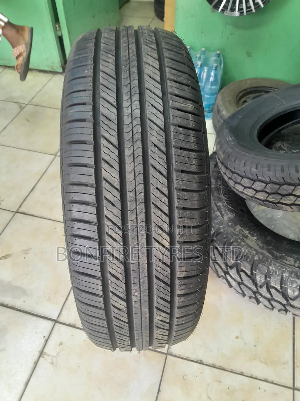235/60r18 Pefly Tyre