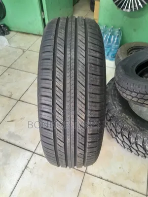 235/60r18 Pefly Tyre