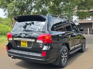 Toyota Land Cruiser Prado 2012
