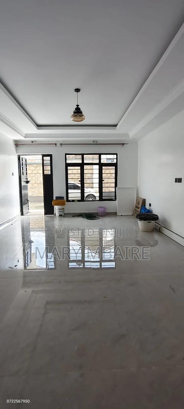 3bdrm Bungalow in Merisho Eastes for sale - thumbnail 2