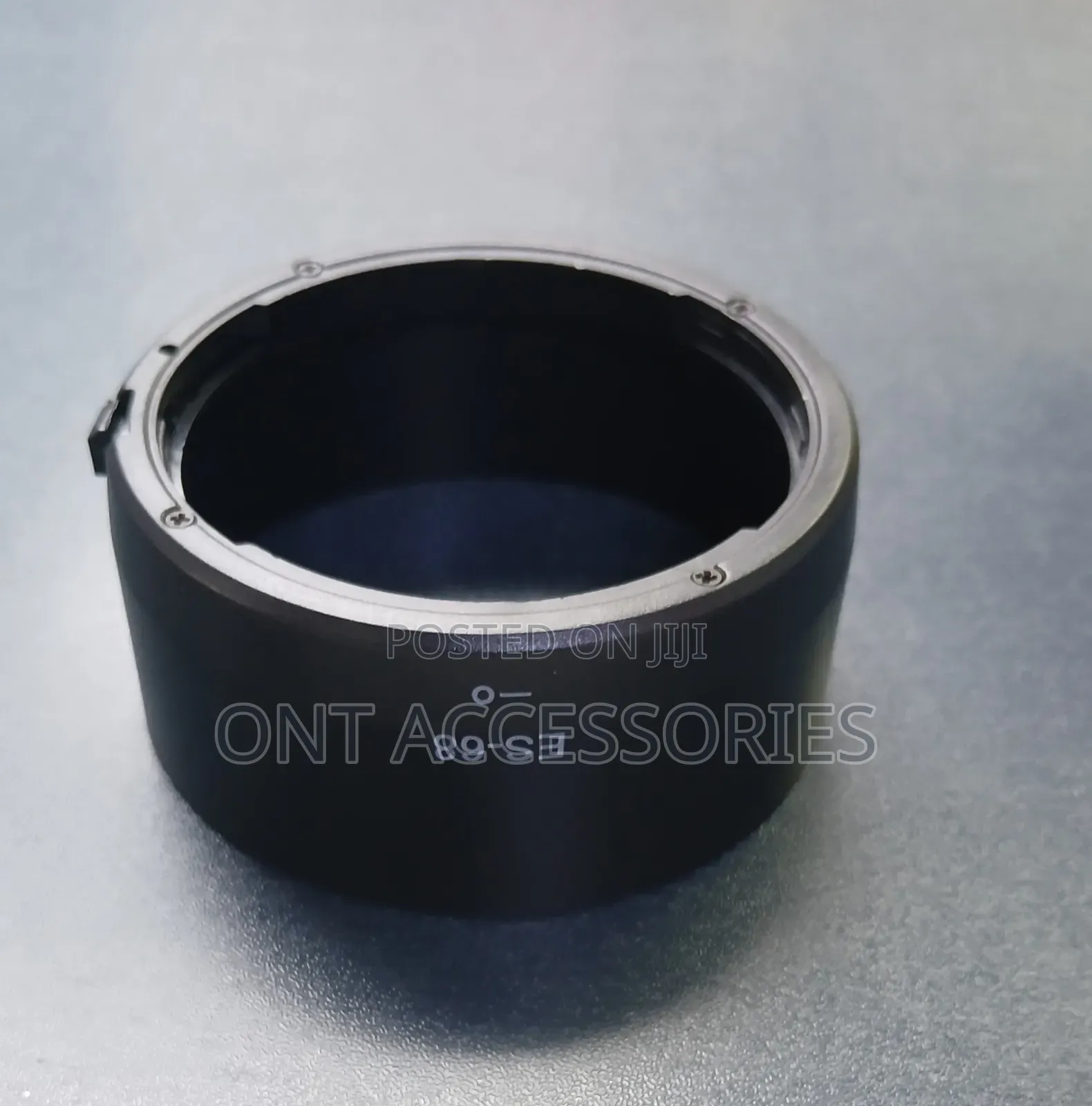 Es- 68 Lens Hood