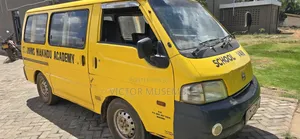 Nissan Vanette 2010 Yellow