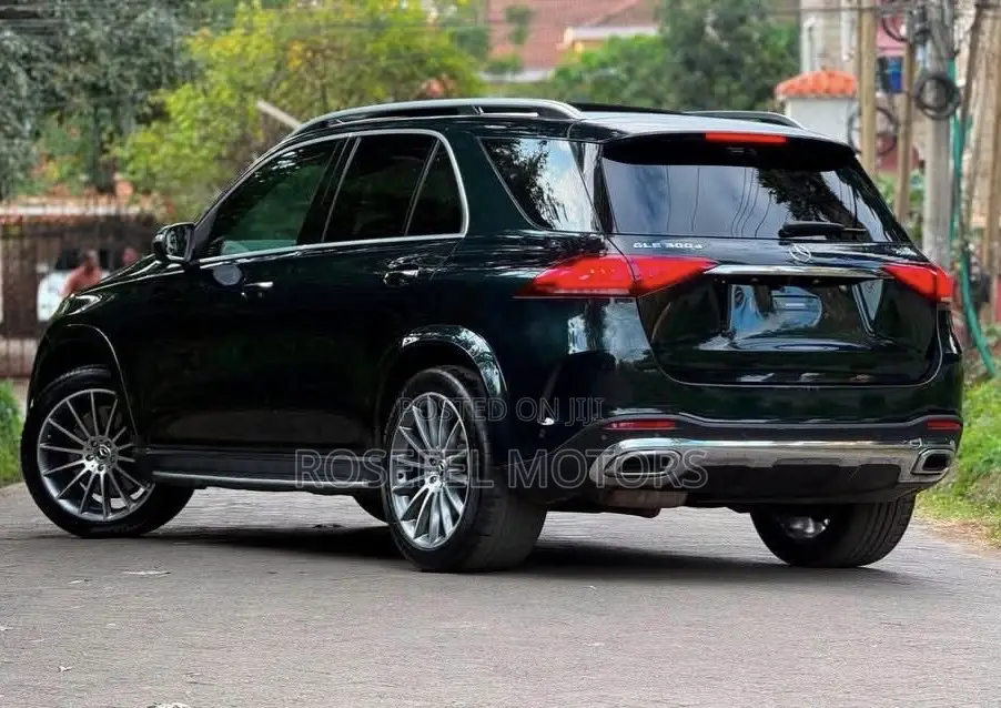 Mercedes-Benz GLE-Class GLE 300d 4MATIC 2020