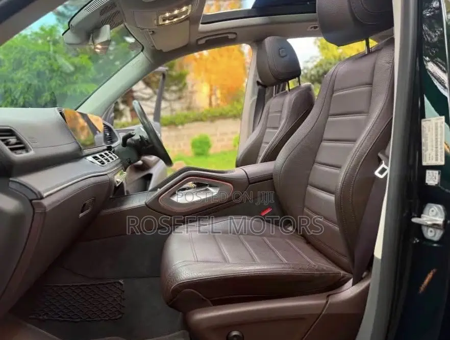 Mercedes-Benz GLE-Class GLE 300d 4MATIC 2020