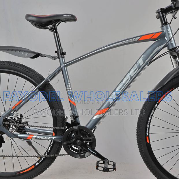 Reset 29 Inch Off-Road Bicycle – Front Suspension Disc Brakes