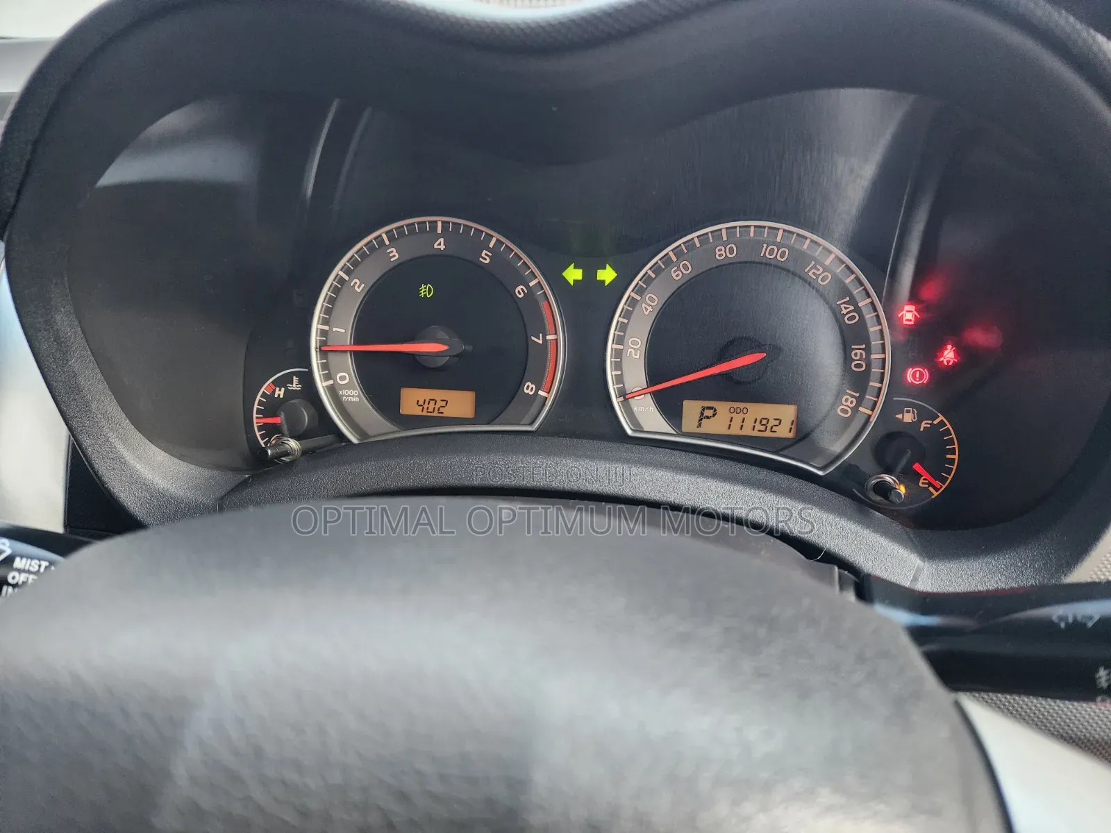 Toyota Auris 2012 Red