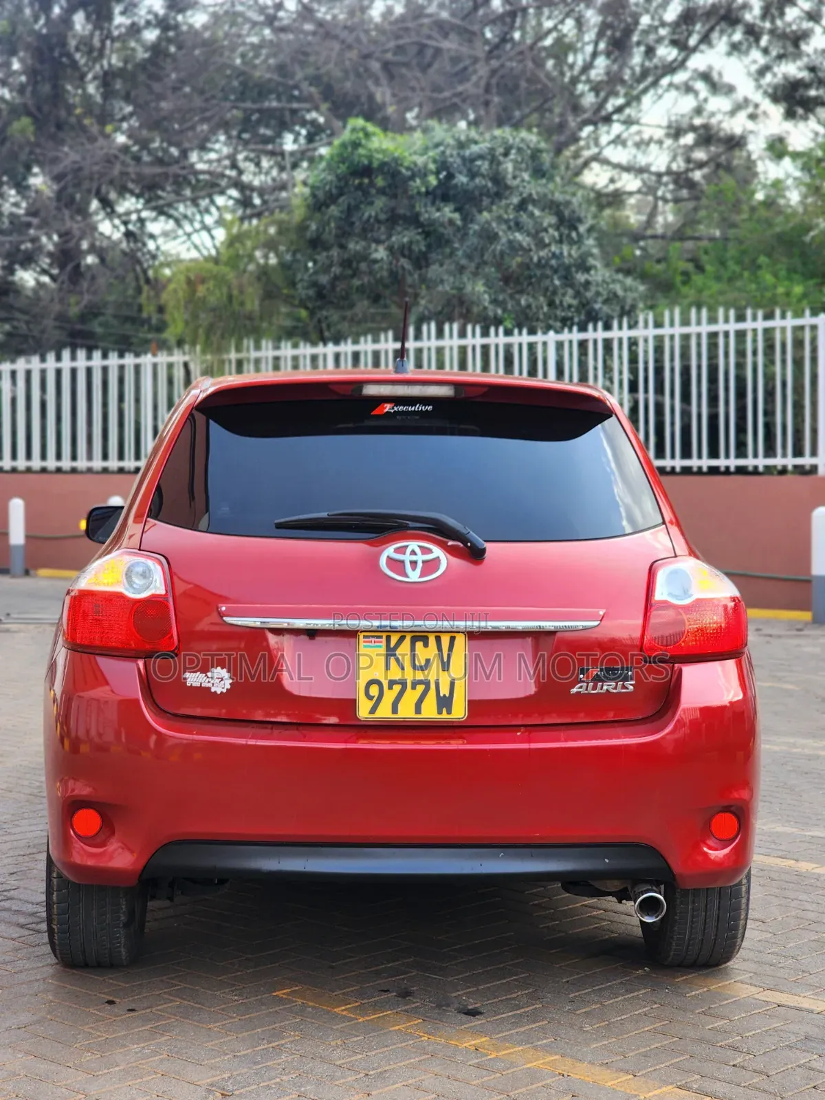 Toyota Auris 2012 Red