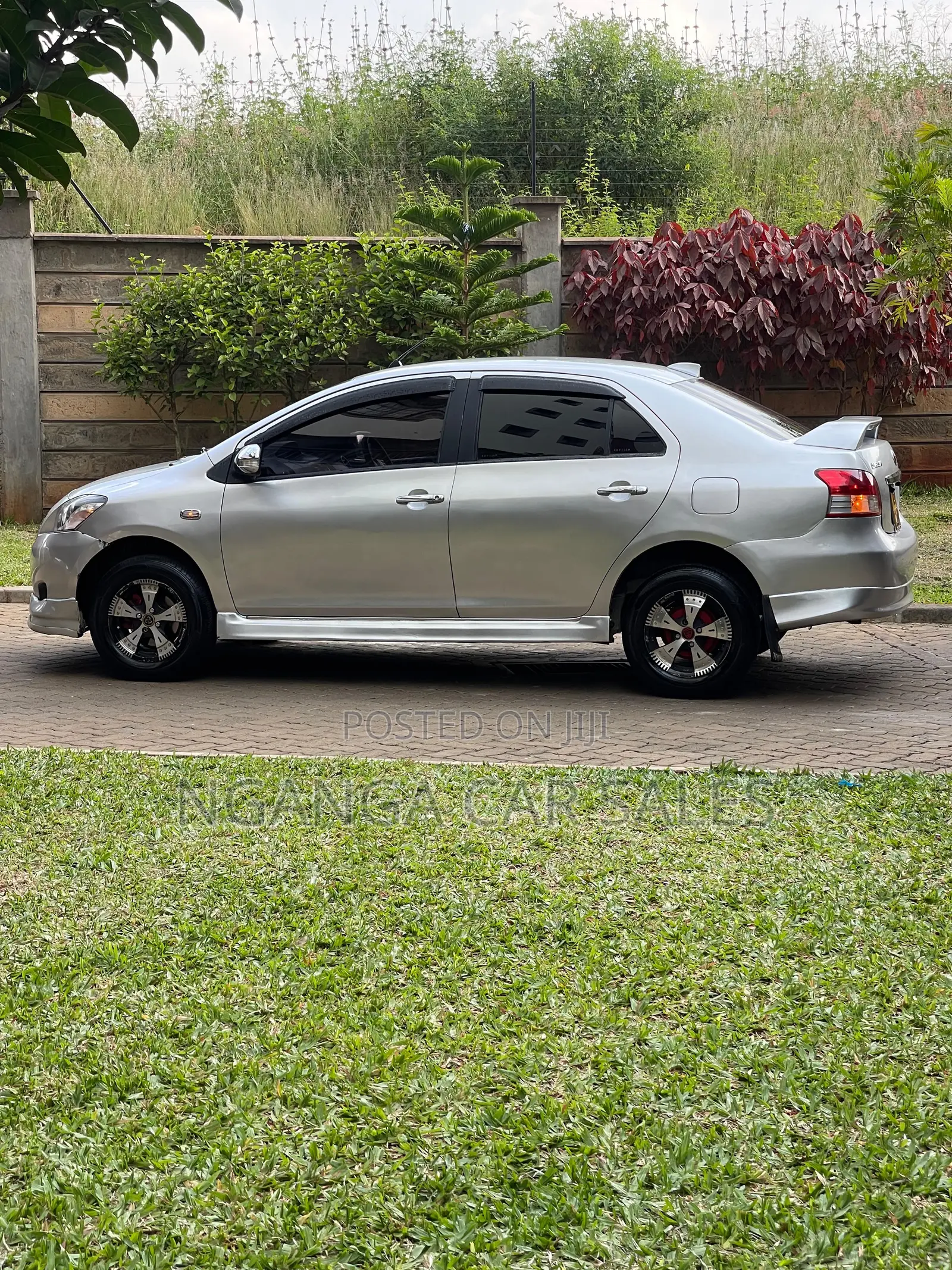 Toyota Belta 2007 Silver