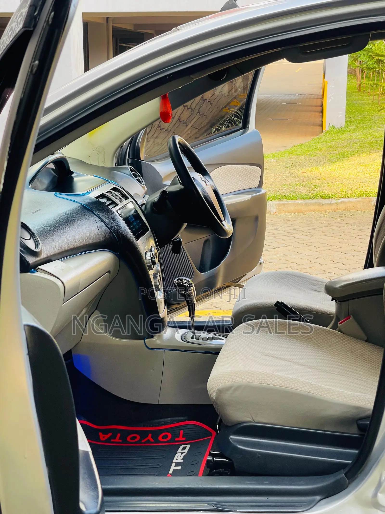 Toyota Belta 2007 Silver