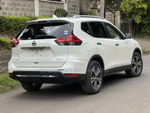 Nissan X-Trail 2.0 Petrol AWD 2019 White