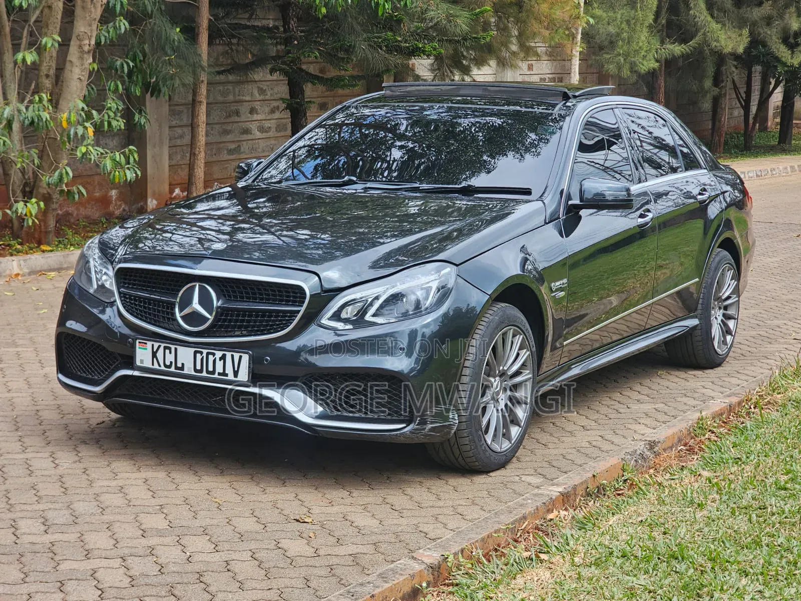 Mercedes-Benz E250 2011 Black