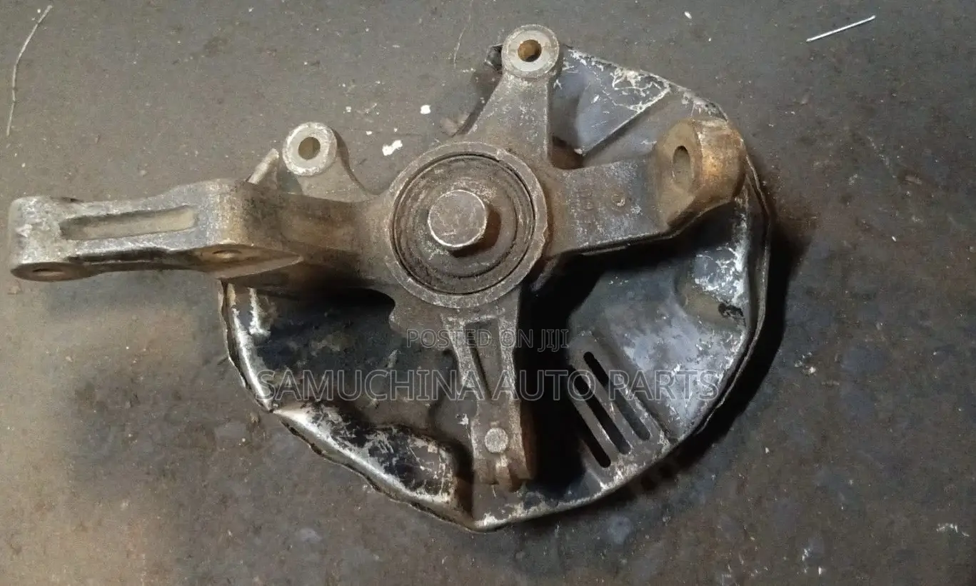 Front Hub Toyota Rush {Rhs}